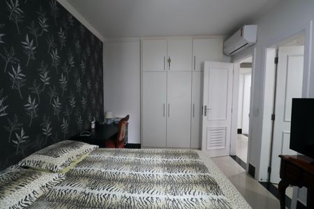 Apartamento para alugar com 186m², 4 quartos e 1 vaga Suíte