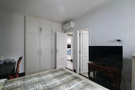 Apartamento para alugar com 186m², 4 quartos e 1 vaga Suíte