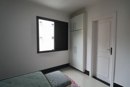 Apartamento para alugar com 186m², 4 quartos e 1 vaga Suíte 2