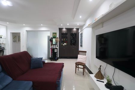 Apartamento para alugar com 186m², 4 quartos e 1 vagaSala