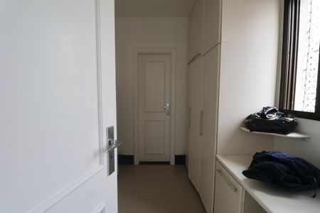 Apartamento para alugar com 186m², 4 quartos e 1 vagaQuarto de Serviço