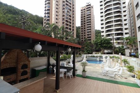 Apartamento para alugar com 186m², 4 quartos e 1 vagaÁrea comum