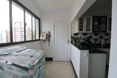 Apartamento para alugar com 186m², 4 quartos e 1 vagaÁrea de Serviço