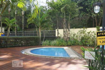 Apartamento à venda com 111m², 3 quartos e 2 vagasÁrea comum - Piscina
