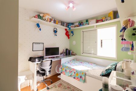 Apartamento à venda com 111m², 3 quartos e 2 vagasQuarto 2