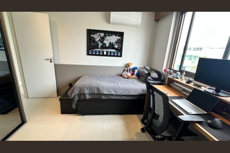 Apartamento à venda com 155m², 4 quartos e 3 vagasSuíte 3