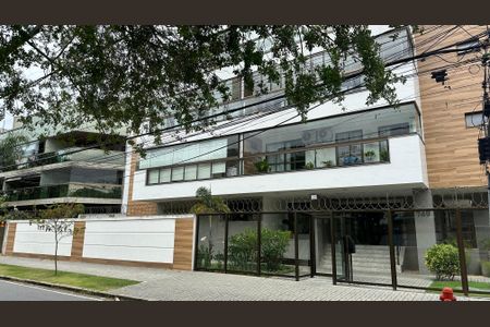 Apartamento à venda com 155m², 4 quartos e 3 vagasFachada