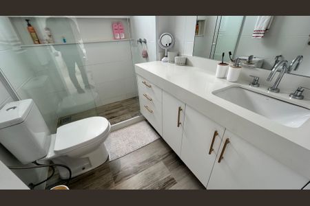 Apartamento à venda com 155m², 4 quartos e 3 vagasBanheiro da Suíte 2