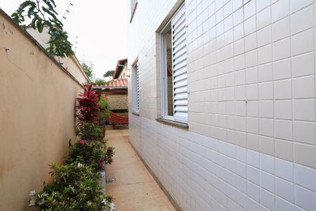 Apartamento à venda com 200m², 4 quartos e 3 vagas Apartamento à venda com 200m², 4 quartos e 3 vagasÁrea externa