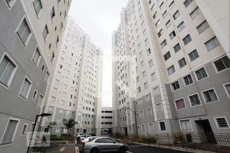 Apartamento à venda com 48m², 2 quartos e 1 vaga Apartamento à venda com 48m², 2 quartos e 1 vagaFachada do condomínio