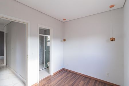 Apartamento à venda com 70m², 3 quartos e 1 vaga Apartamento à venda com 70m², 3 quartos e 1 vagaSuíte