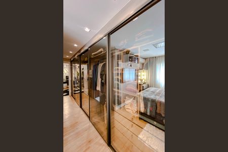 Apartamento à venda com 155m², 3 quartos e 4 vagasSuíte 1