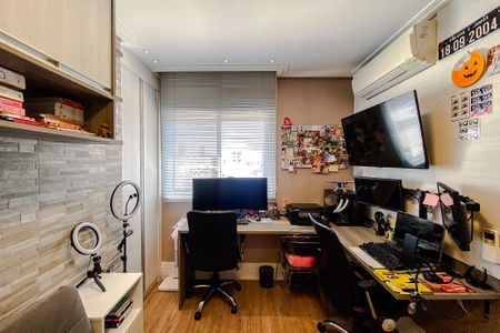 Apartamento à venda com 155m², 3 quartos e 4 vagasSuíte 2