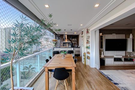 Apartamento à venda com 155m², 3 quartos e 4 vagasVaranda da Sala