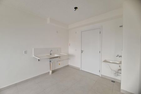 Apartamento para alugar com 32m², 2 quartos e sem vaga Apartamento para alugar com 32m², 2 quartos e sem vagaCozinha e Área de Serviço