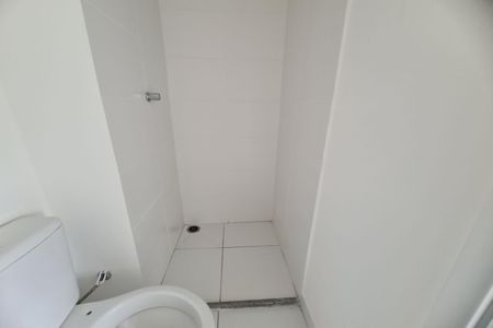 Apartamento para alugar com 32m², 2 quartos e sem vaga Apartamento para alugar com 32m², 2 quartos e sem vagaBanheiro Social