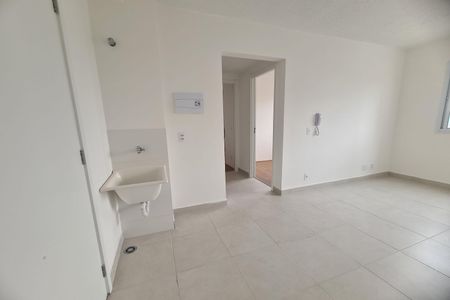 Apartamento para alugar com 32m², 2 quartos e sem vaga Apartamento para alugar com 32m², 2 quartos e sem vagaCozinha e Área de Serviço