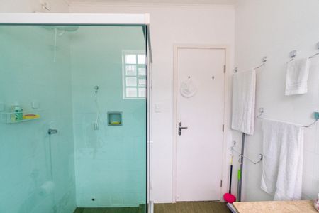 Casa à venda com 186m², 3 quartos e 2 vagas Casa à venda com 186m², 3 quartos e 2 vagasBanheiro Social