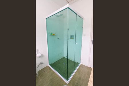 Casa à venda com 186m², 3 quartos e 2 vagas Casa à venda com 186m², 3 quartos e 2 vagasBanheiro Social