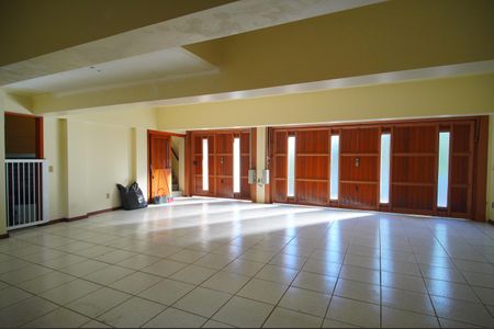 Casa para alugar com 493m², 6 quartos e 3 vagasGaragem