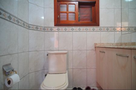 Casa para alugar com 493m², 6 quartos e 3 vagasBanheiro 2