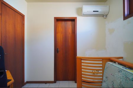 Casa para alugar com 493m², 6 quartos e 3 vagasQuarto 1