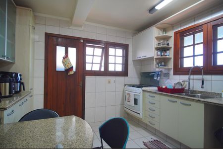 Casa para alugar com 493m², 6 quartos e 3 vagasCozinha 2