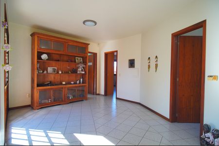 Casa para alugar com 493m², 6 quartos e 3 vagasSala 1