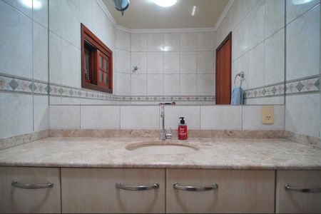 Casa para alugar com 493m², 6 quartos e 3 vagasBanheiro 2