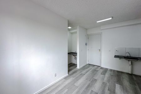 Apartamento à venda com 35m², 2 quartos e sem vaga Apartamento à venda com 35m², 2 quartos e sem vagaSala