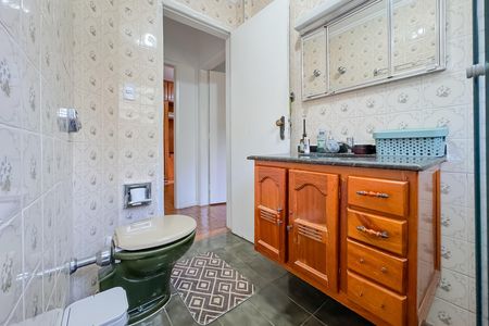 Apartamento à venda com 73m², 2 quartos e 1 vaga Apartamento à venda com 73m², 2 quartos e 1 vagaBanheiro Social