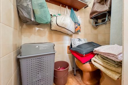 Apartamento à venda com 73m², 2 quartos e 1 vaga Apartamento à venda com 73m², 2 quartos e 1 vagaDespensa