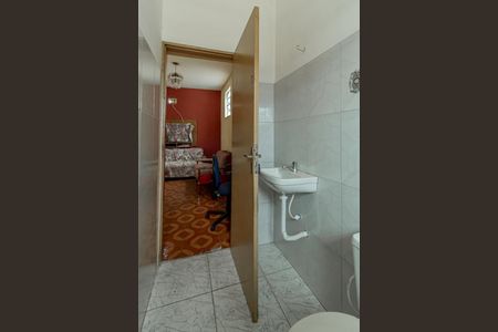 Casa à venda com 250m², 2 quartos e 4 vagas