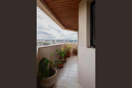 Apartamento à venda com 95m², 3 quartos e 2 vagas Apartamento à venda com 95m², 3 quartos e 2 vagasVaranda da sala