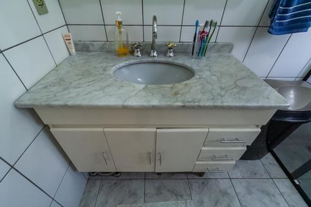 Casa à venda com 143m², 2 quartos e 2 vagasLavabo