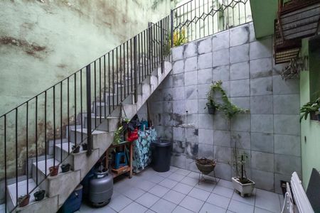 Casa à venda com 143m², 2 quartos e 2 vagasQuintal