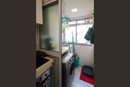 Apartamento à venda com 66m², 3 quartos e 1 vagaÁrea de Serviço