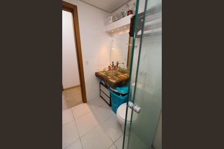 Apartamento à venda com 66m², 3 quartos e 1 vagaBanheiro Social