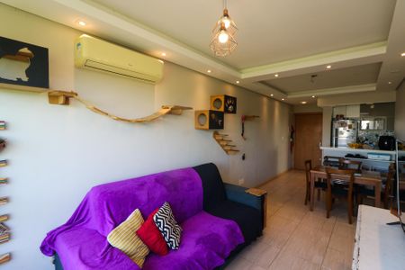 Sala de apartamento à venda com 3 quartos, 66m² em Cavalhada, Porto Alegre