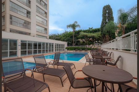 Apartamento à venda com 78m², 2 quartos e 2 vagas Apartamento à venda com 78m², 2 quartos e 2 vagasÁrea comum - Piscina