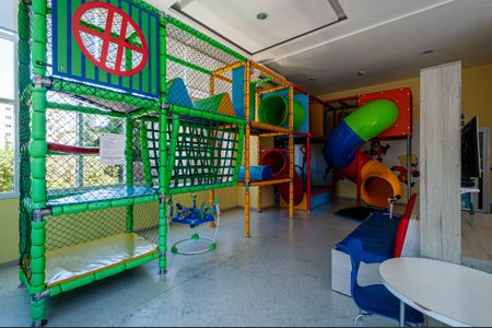 Apartamento à venda com 78m², 2 quartos e 2 vagas Apartamento à venda com 78m², 2 quartos e 2 vagasBrinquedoteca