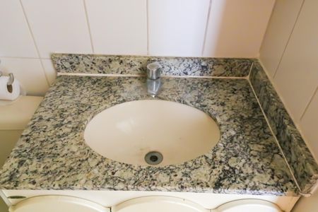 Apartamento à venda com 70m², 2 quartos e 1 vagaBanheiro Social