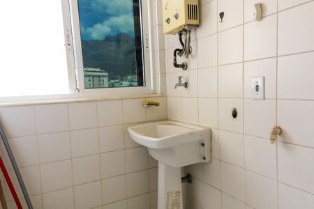 Apartamento à venda com 70m², 2 quartos e 1 vagaÁrea de Serviço