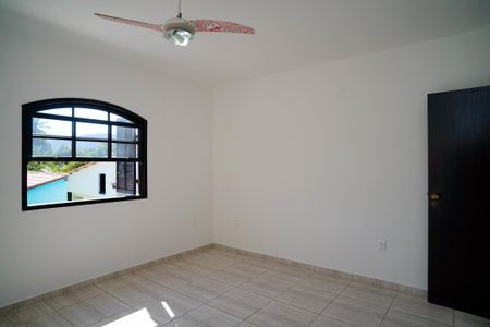 Quarto de casa para alugar com 1 quarto, 23m² em Piratininga, Niterói