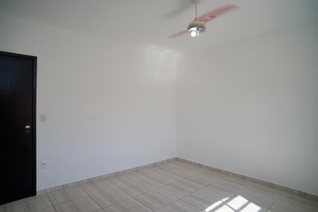 Quarto de casa para alugar com 1 quarto, 23m² em Piratininga, Niterói