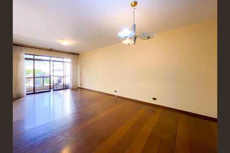 Apartamento para alugar com 139m², 4 quartos e 3 vagasSala