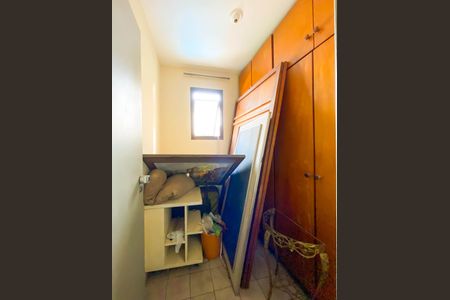Apartamento para alugar com 139m², 4 quartos e 3 vagasQuarto de Serviço