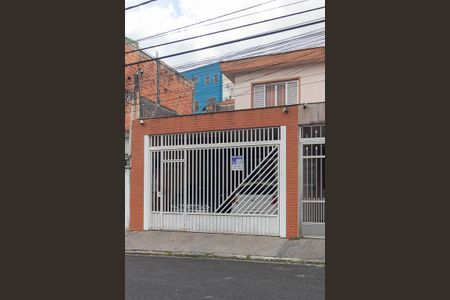 Casa à venda com 250m², 4 quartos e 2 vagas Casa à venda com 250m², 4 quartos e 2 vagasFachada