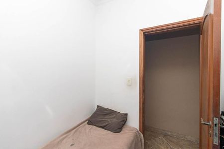 Casa à venda com 250m², 4 quartos e 2 vagas Casa à venda com 250m², 4 quartos e 2 vagasQuarto 1