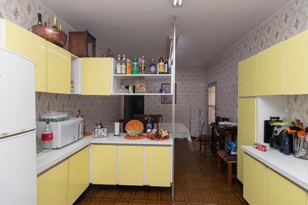 Casa à venda com 250m², 4 quartos e 2 vagas Casa à venda com 250m², 4 quartos e 2 vagasCozinha